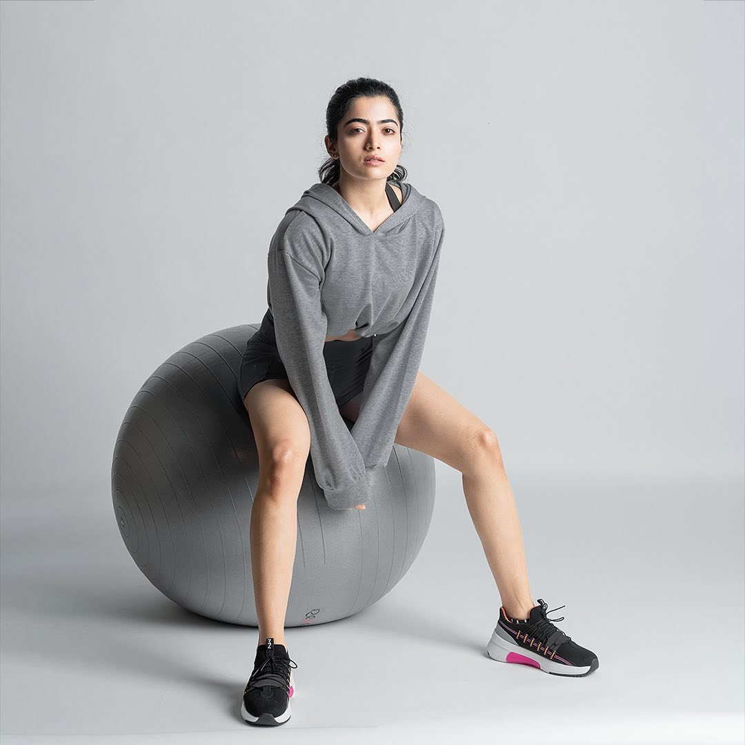 eos6ekpuwaat5pf a gym provides the opportunity of a variety of workouts due to the different types of equipment available. for more check it out here: https://t.co/sDQIg1L143 @iamRashmika for @urlife_co_in ❤️ #RashmikaMandanna