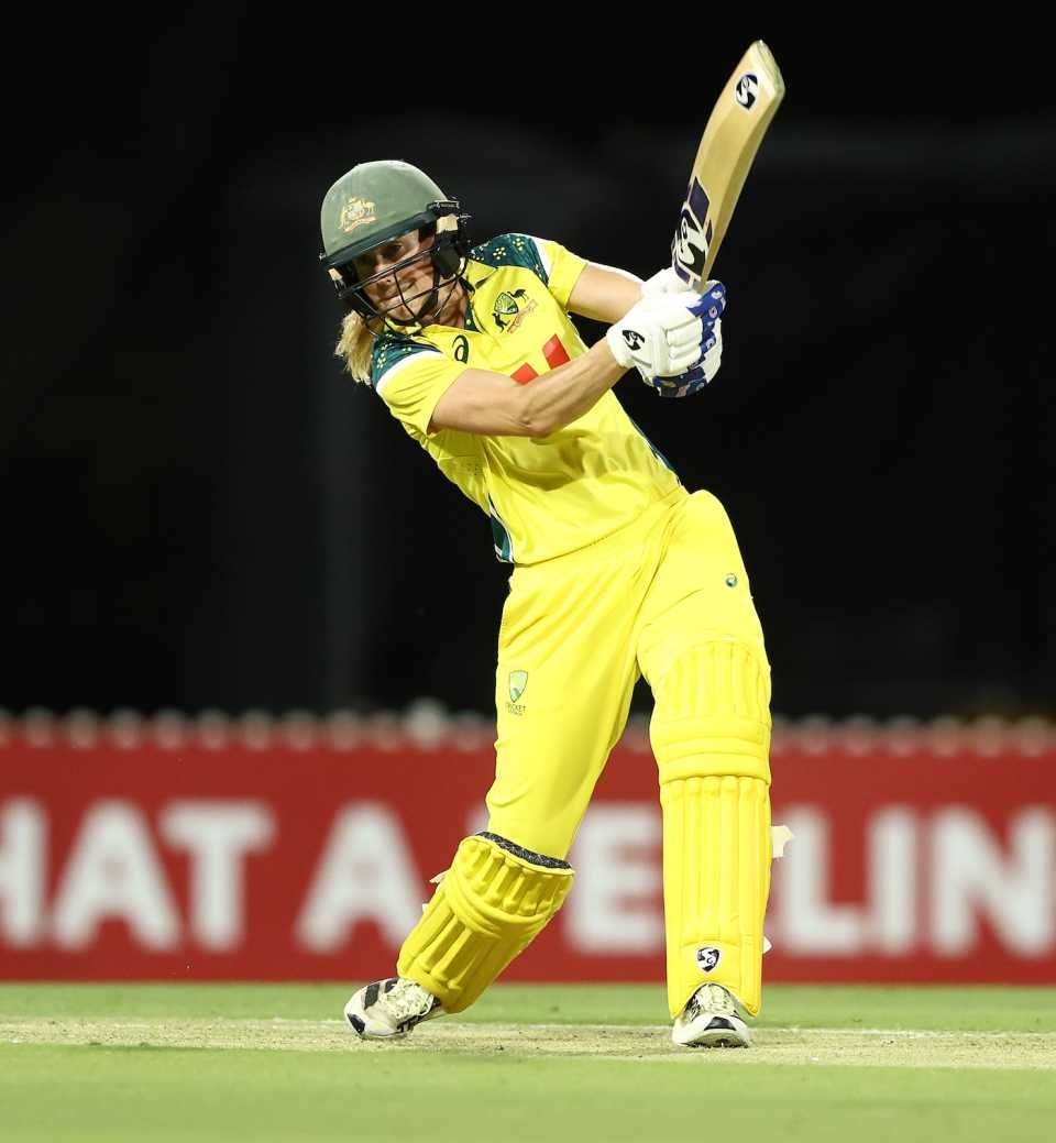 Ellyse Perry powers the ball away, Australia vs Bangladesh, 3rd ODI, Brisbane, October 14, 2026